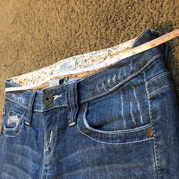 Blue Jeans - Picture 7 of 14